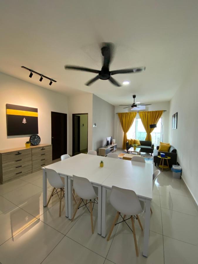 Zima Homestay@Kajang2 Buitenkant foto